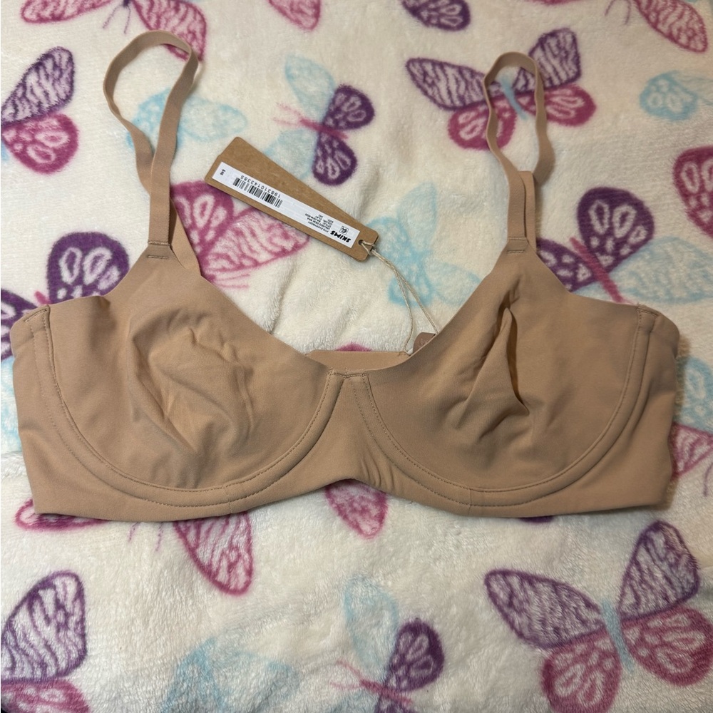 Skims Fits Everybody Underlined Demi Bra - Picture 3 of 6